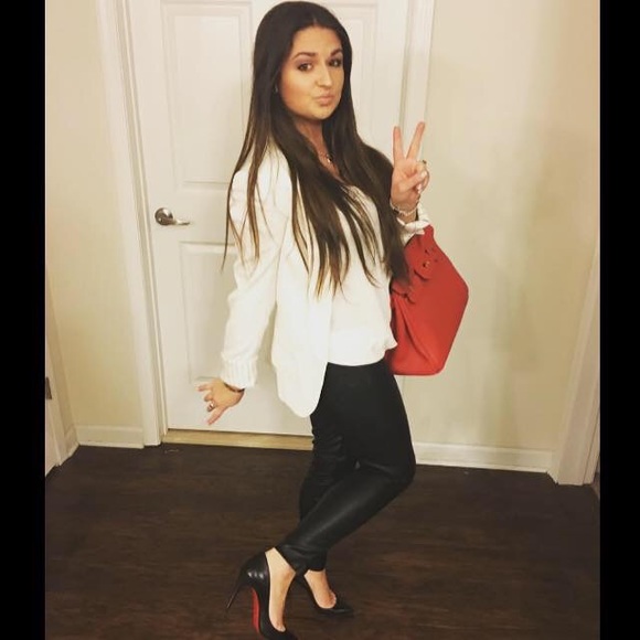 Meet your Posher, Devon - Picture 2 of 4